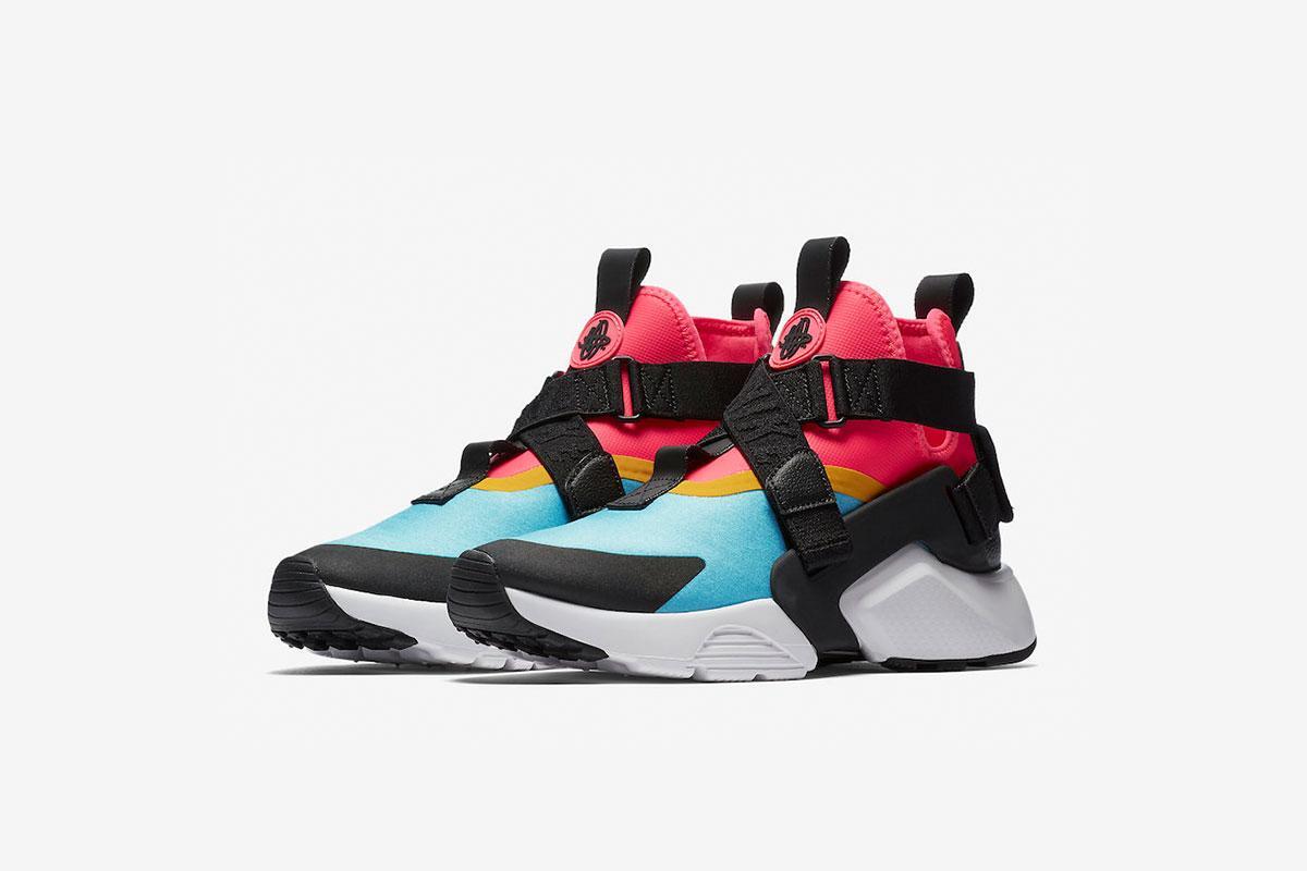 Nike Wmns Air Huarache City Bleached Aqua